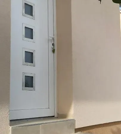 Angela 公寓 希贝尼克