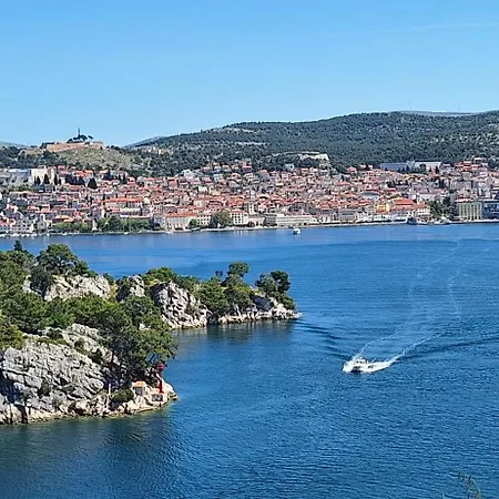 Angela * 시베니크