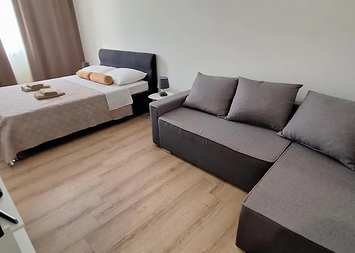 Angela * 시베니크